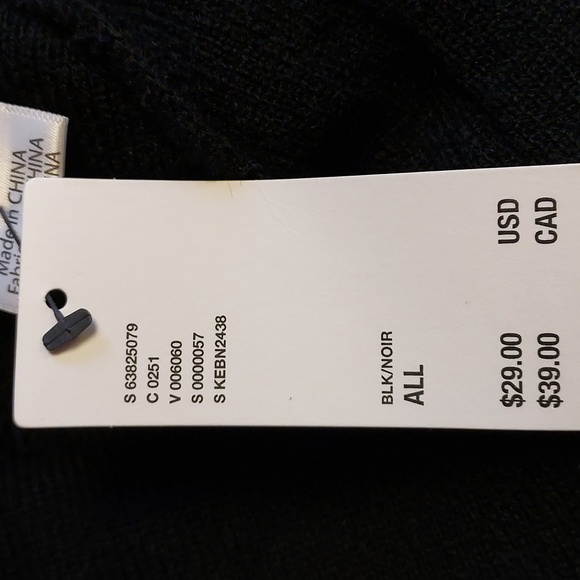 Urban Outfitters NWT Black & Red Keith Haring Knit Laughing Heart Beanie Hat OS - Picture 8 of 9